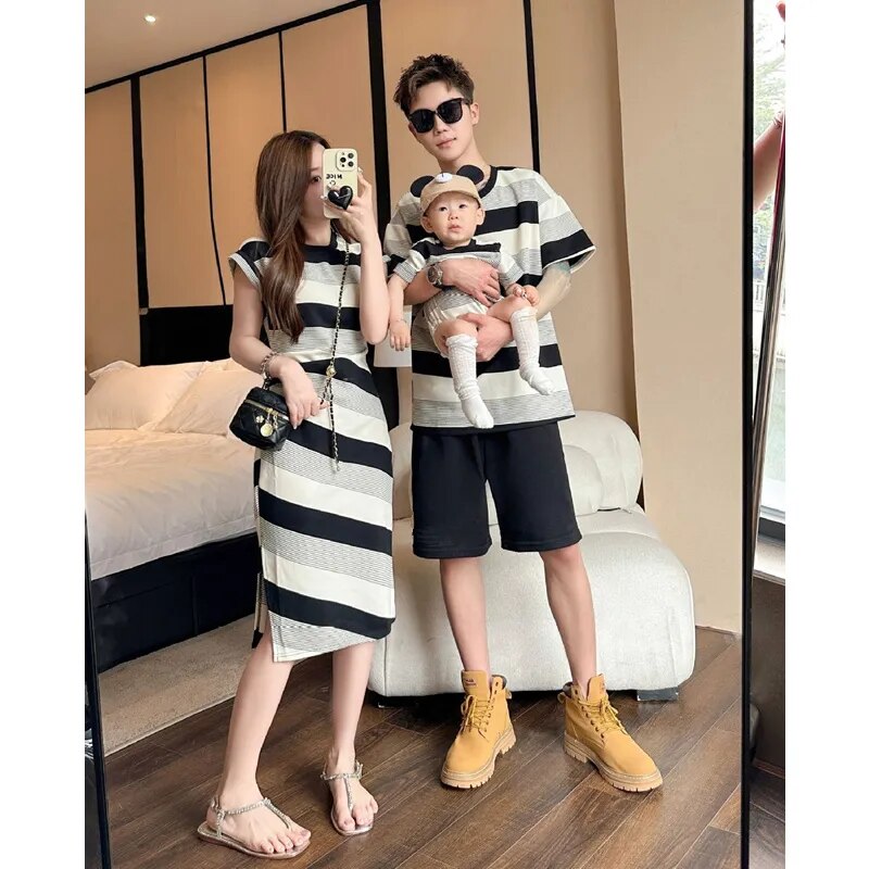 2-Piece Family Clothes for Parents and Children Sets