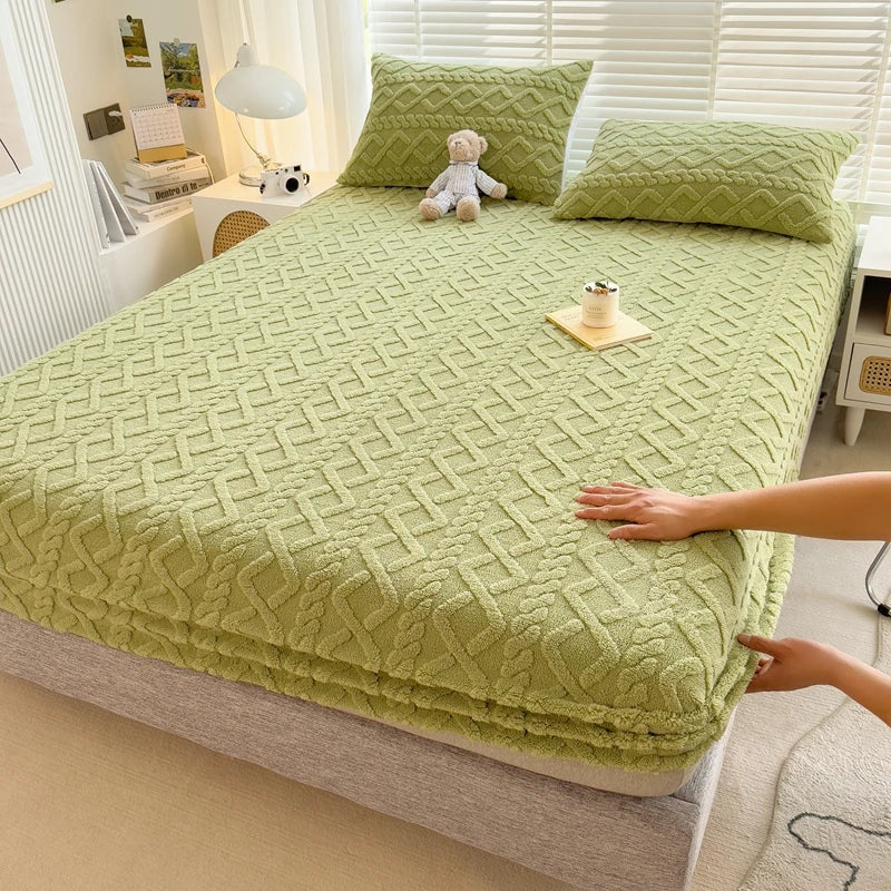 Winter Warm Fitted Bedsheet Mattress Protector