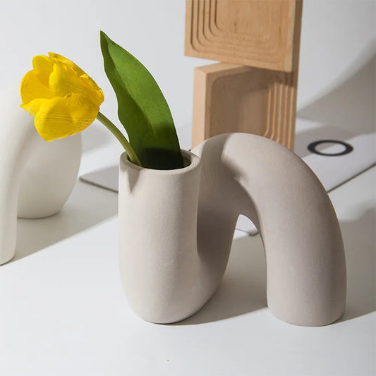 Unique Abstract Ceramic Vase for Living Room/Wedding/Office/Decoration