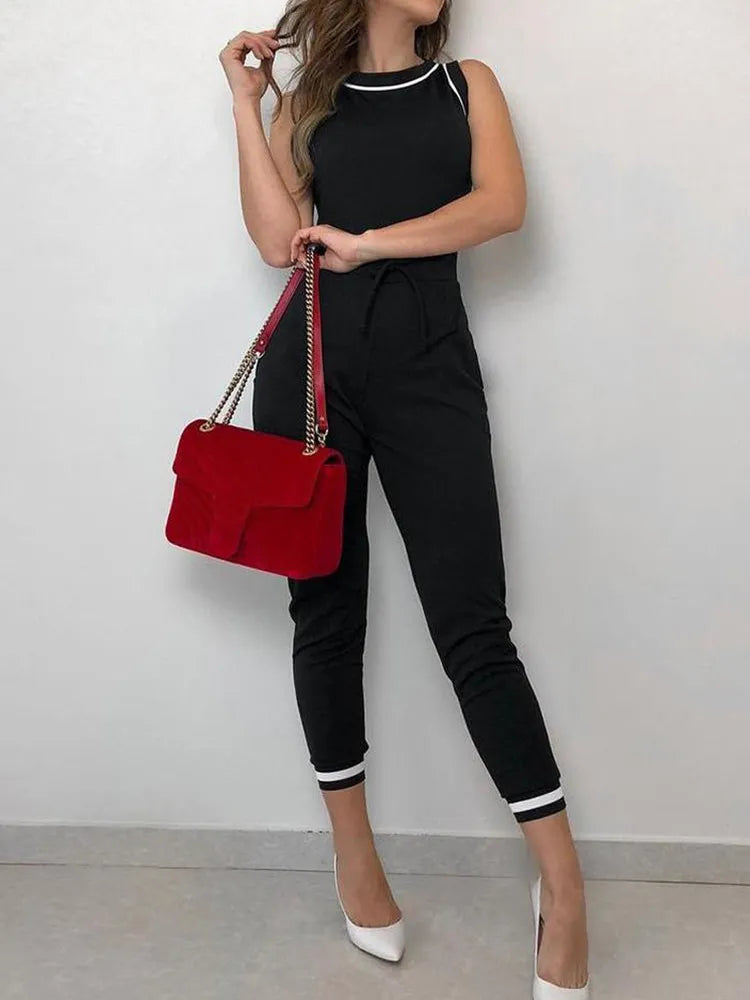 Women Sleeveless Contrast Binding Tie Waist Casual Jumpsuit